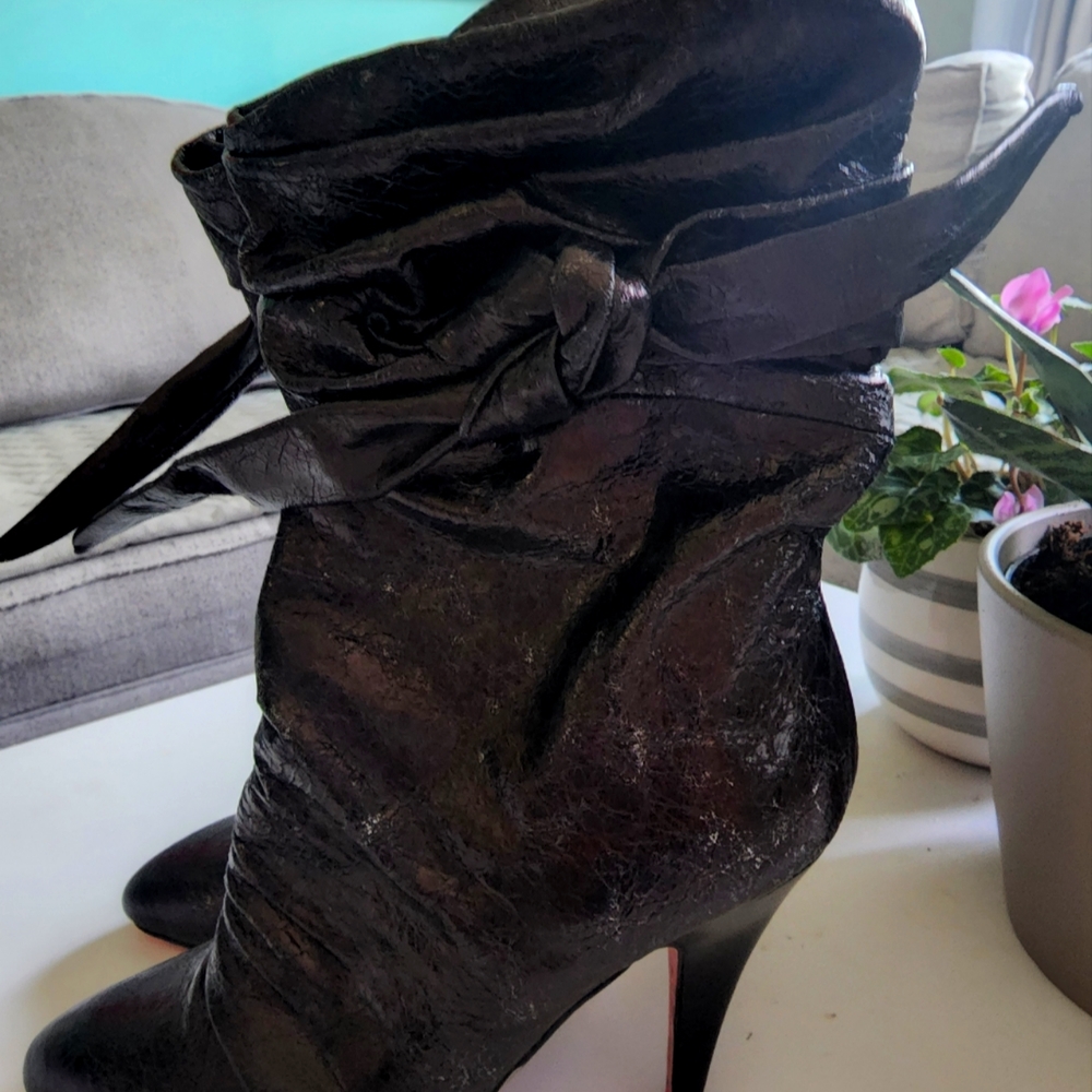 Vintage Betsey Johnson booties 7 NWOT